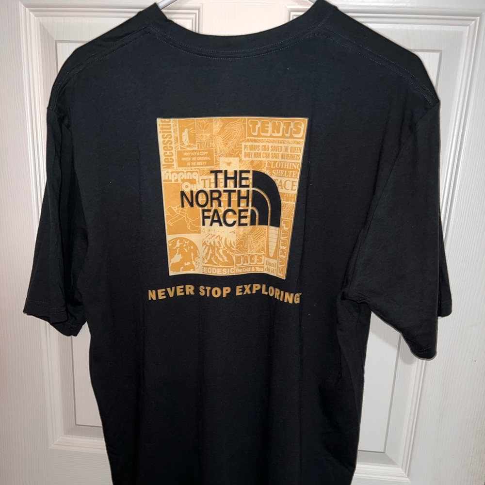 North face t-shirt! Size L!
